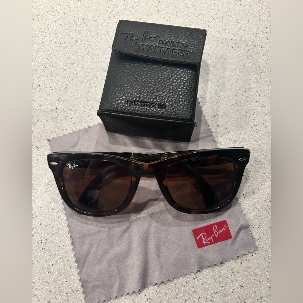 Ray-Ban Folding Wayfarer Sunglasses